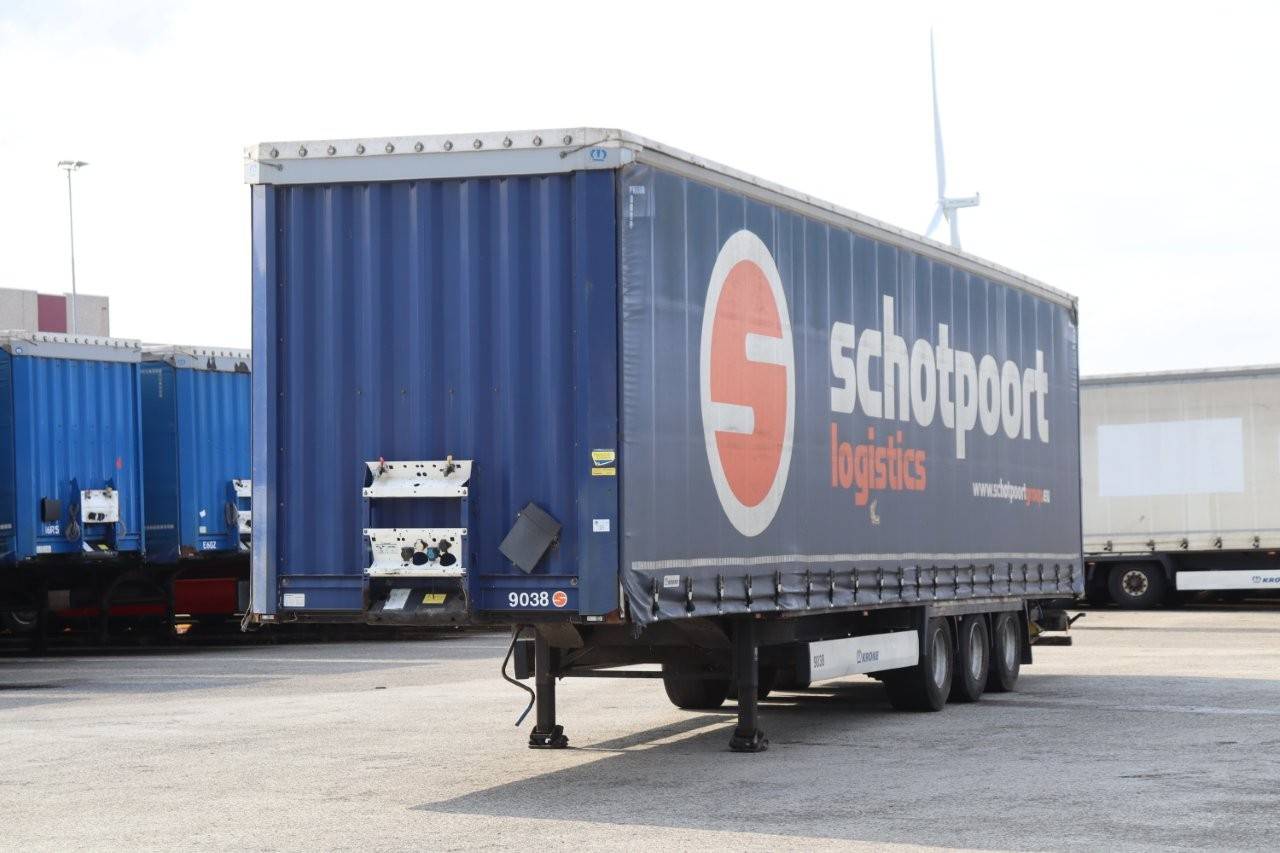 Krone SD sliding tarpaulin trailer image