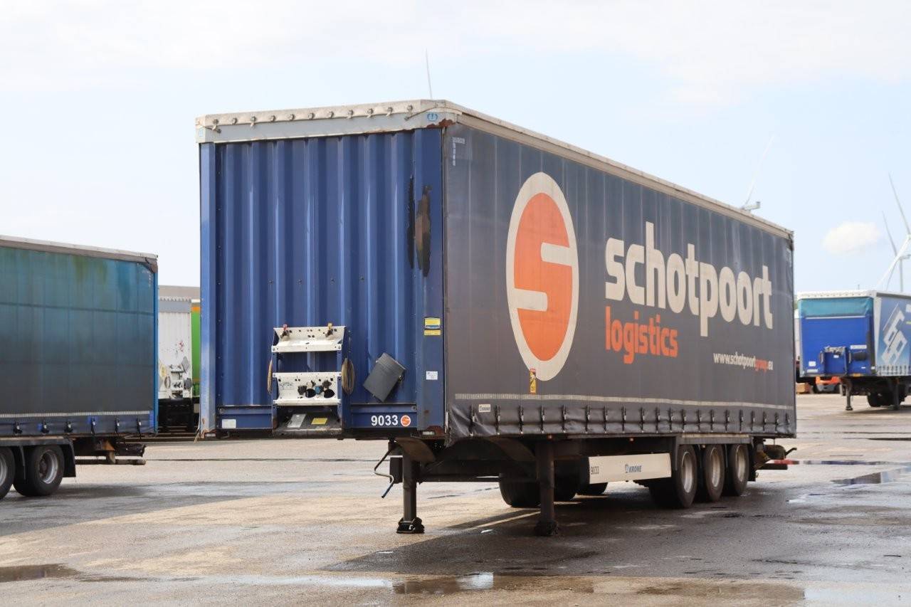 Krone SD 2015 sliding tarpaulin trailer image