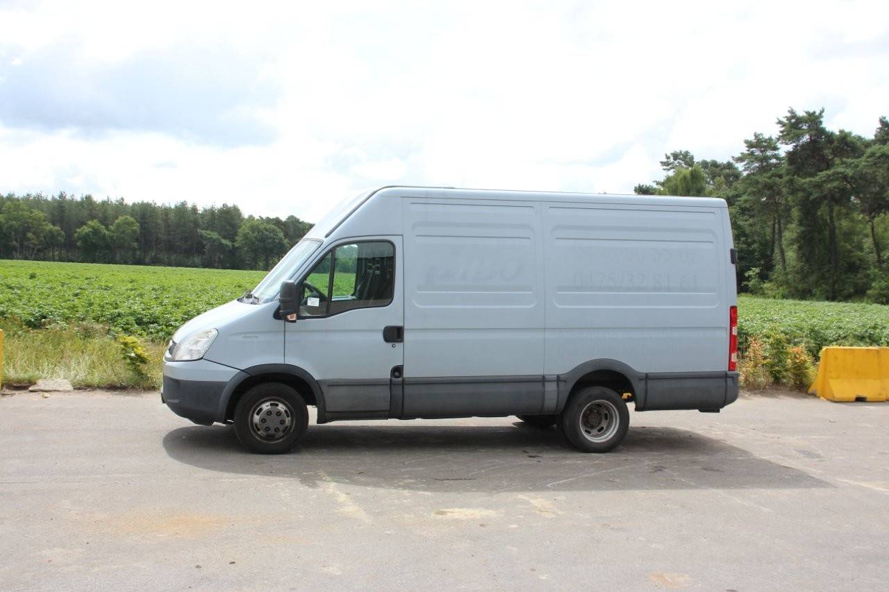Iveco Daily 2.3 HPI Diesel 2010 Van image