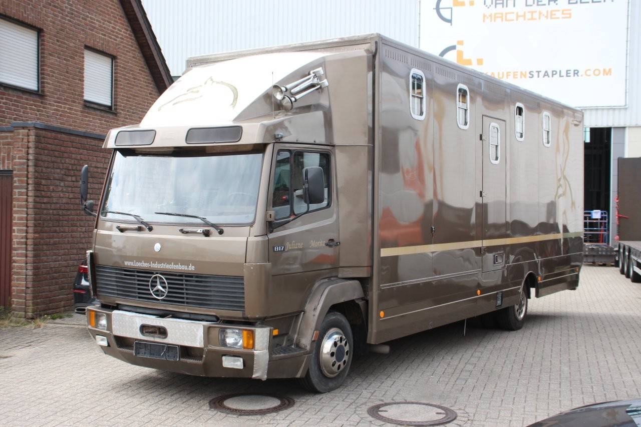 Horse truck Mercedes-Benz 817 Diesel (Margin) image