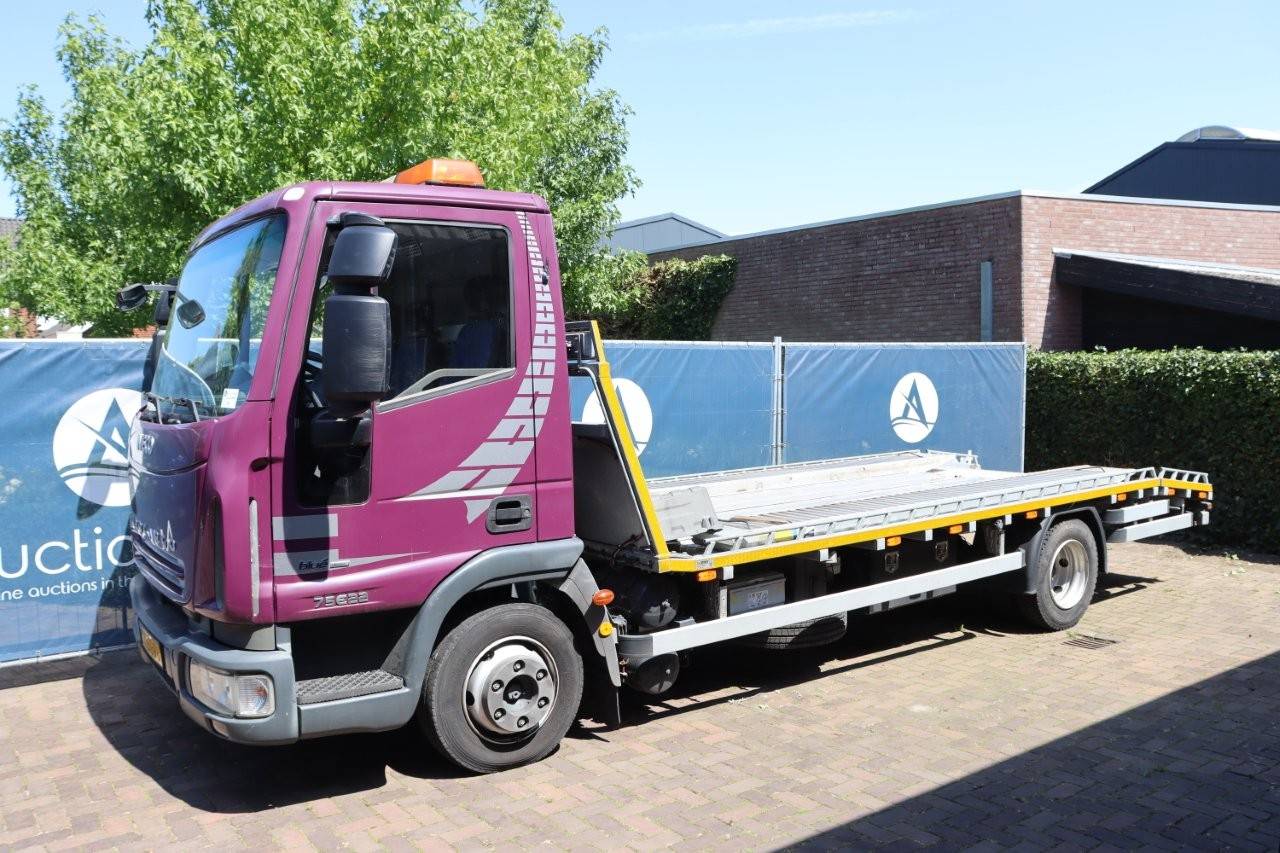 Car Transporter Truck Iveco Eurocargo 75E22 Diesel image