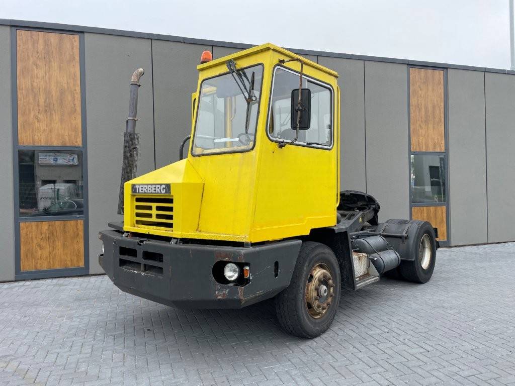Terminal Tractor Terberg YT17 4X2 Diesel 1997 (Margin) image