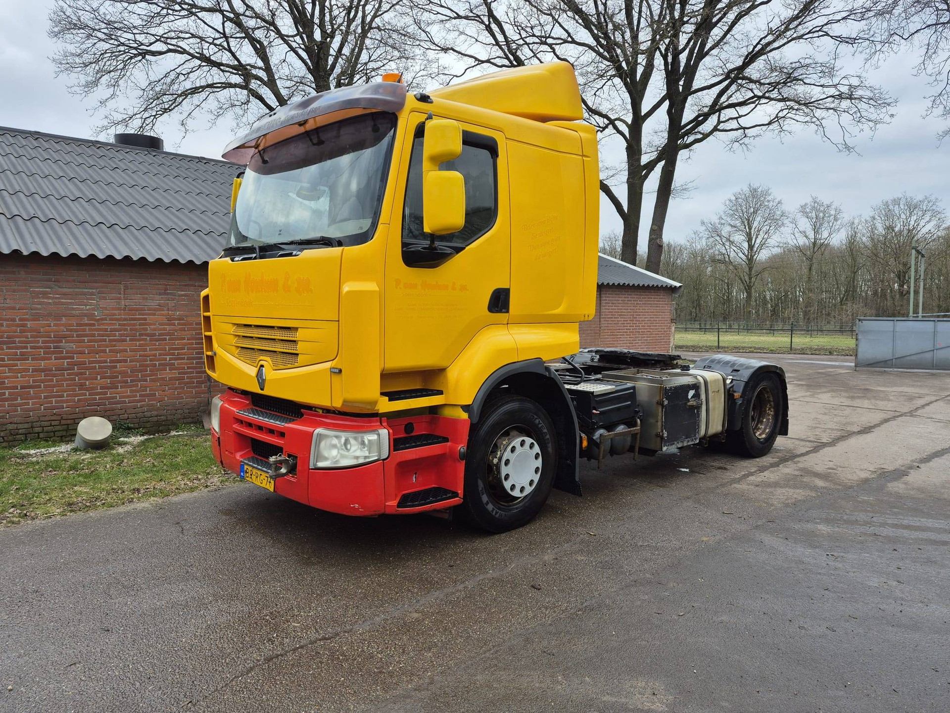 Chassis Cabin Renault Premium 330-19 Diesel 2006 image