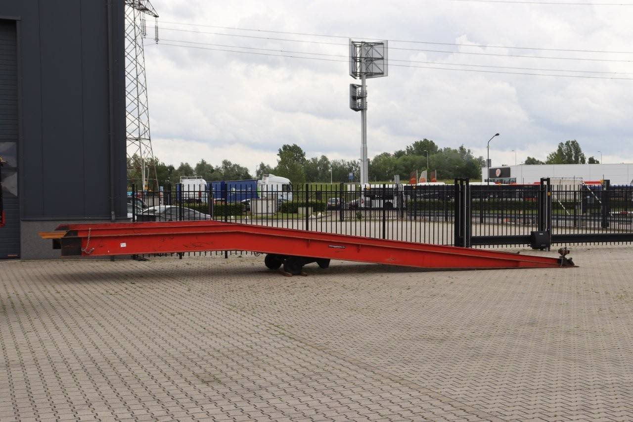 STORAX ramp 10,000kg image