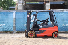 Forklift Linde E25L-01 Electric 2500kg 5.0m 2015