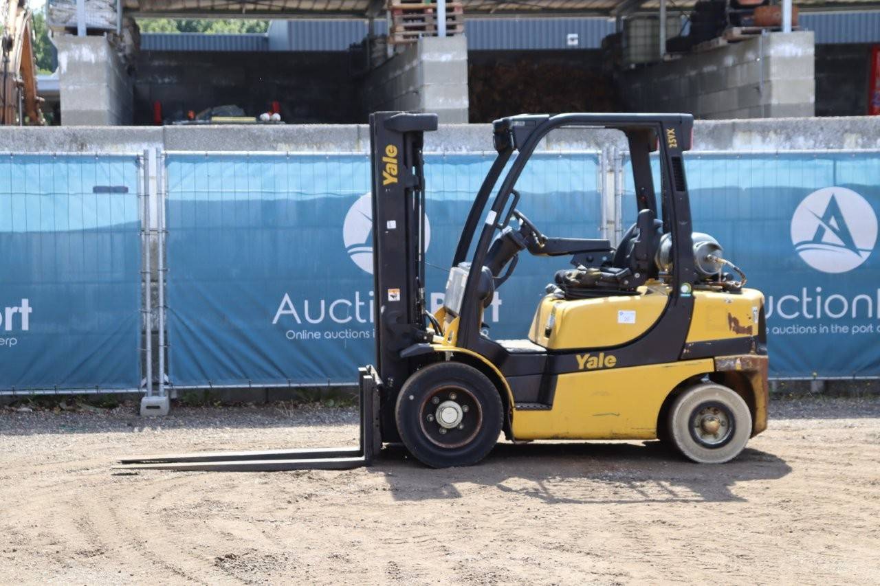 Forklift Yale GLP25VXE2170 LPG 1600kg 4.95m 2017 image