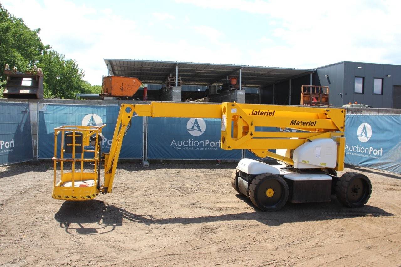 Niftylift HR 15 NDE Electric + Diesel 15.4m Articulated Boom Lift 2005 image