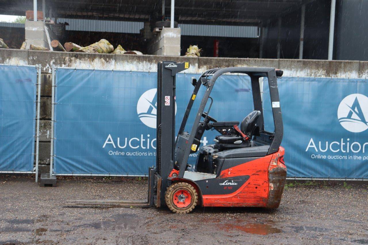 Forklift Linde E16C Electric 1600kg 3.9m 2019 image