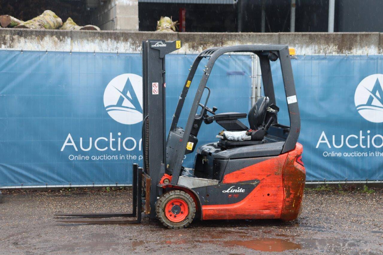 Forklift Linde E16C Electric 1600kg 3.95m 2019 image
