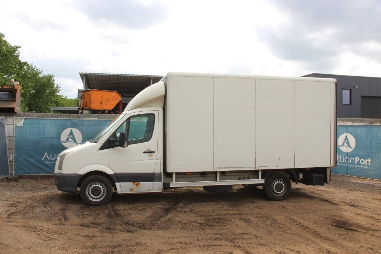Box truck Volkswagen Crafter Diesel 2007 image