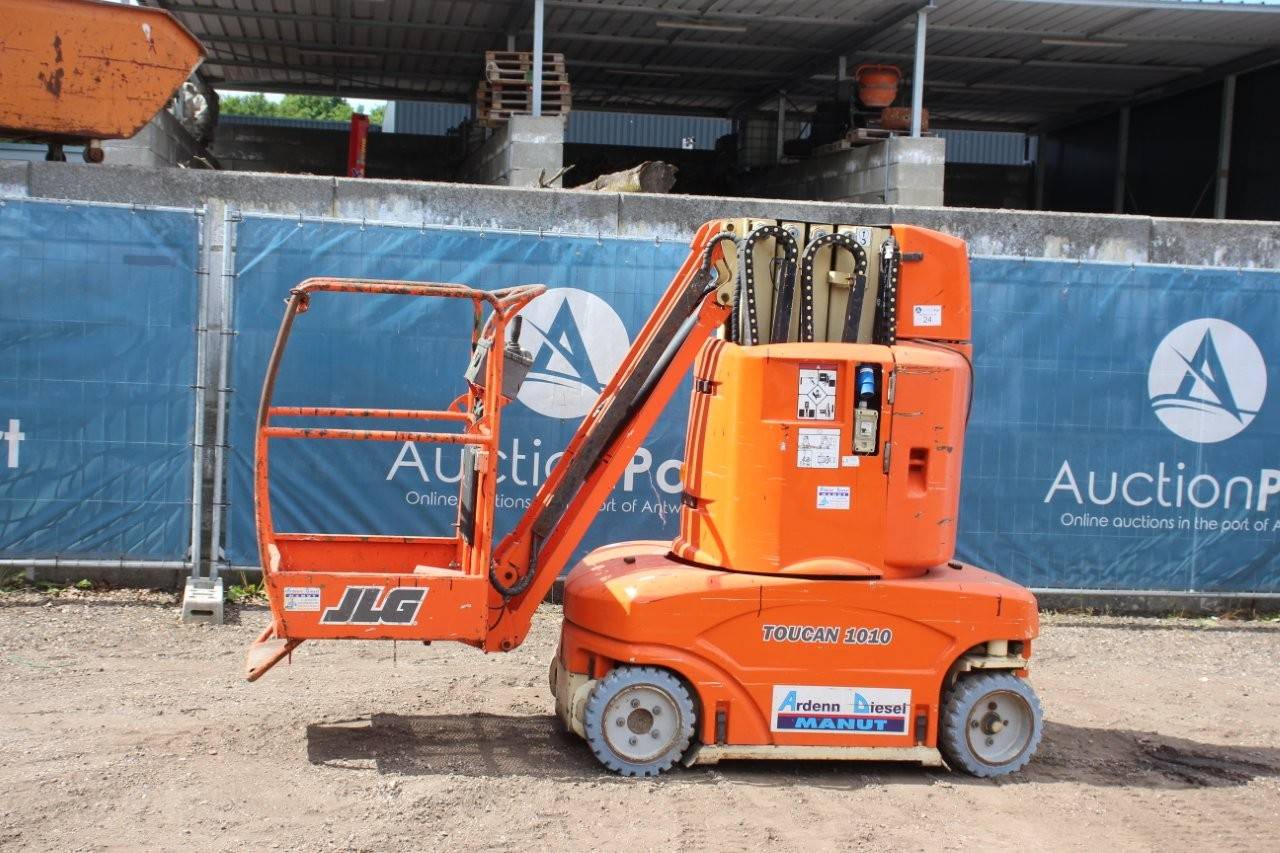 JLG Toucan 1010 Electric Mast Lift 10.1m 2007 image