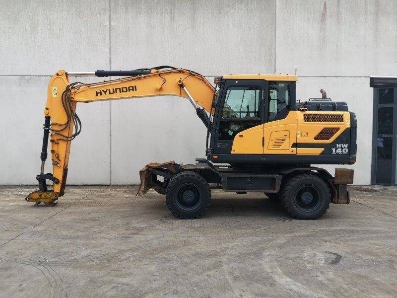 Hyundai HW140 Diesel 2017 Wheel Excavator image
