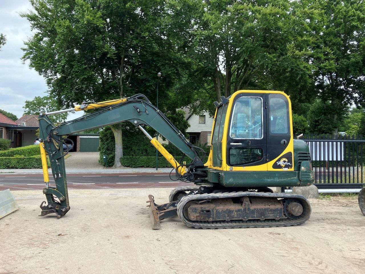 Hyundai Robex 55-7 Diesel Crawler Excavator 2009 image