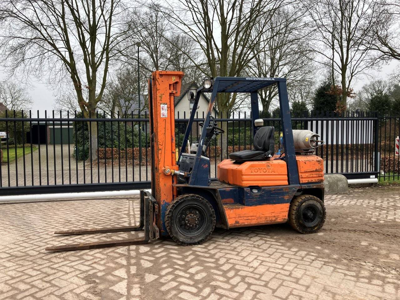 Forklift Toyota 42-5FGF 25 LPG 2500kg 4.7m 1990 image