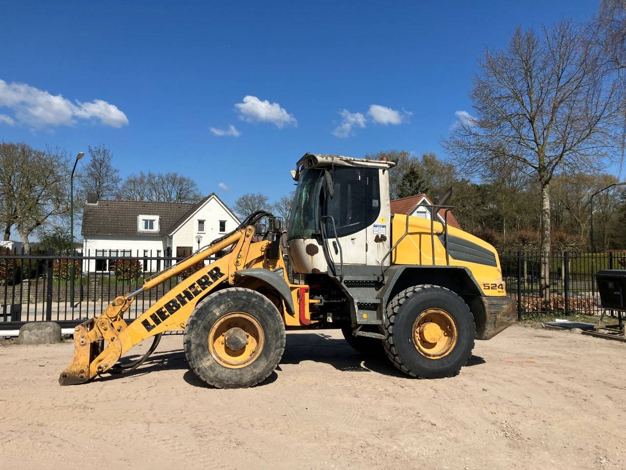 Wheel loader Liebherr L524 Diesel 2008 image