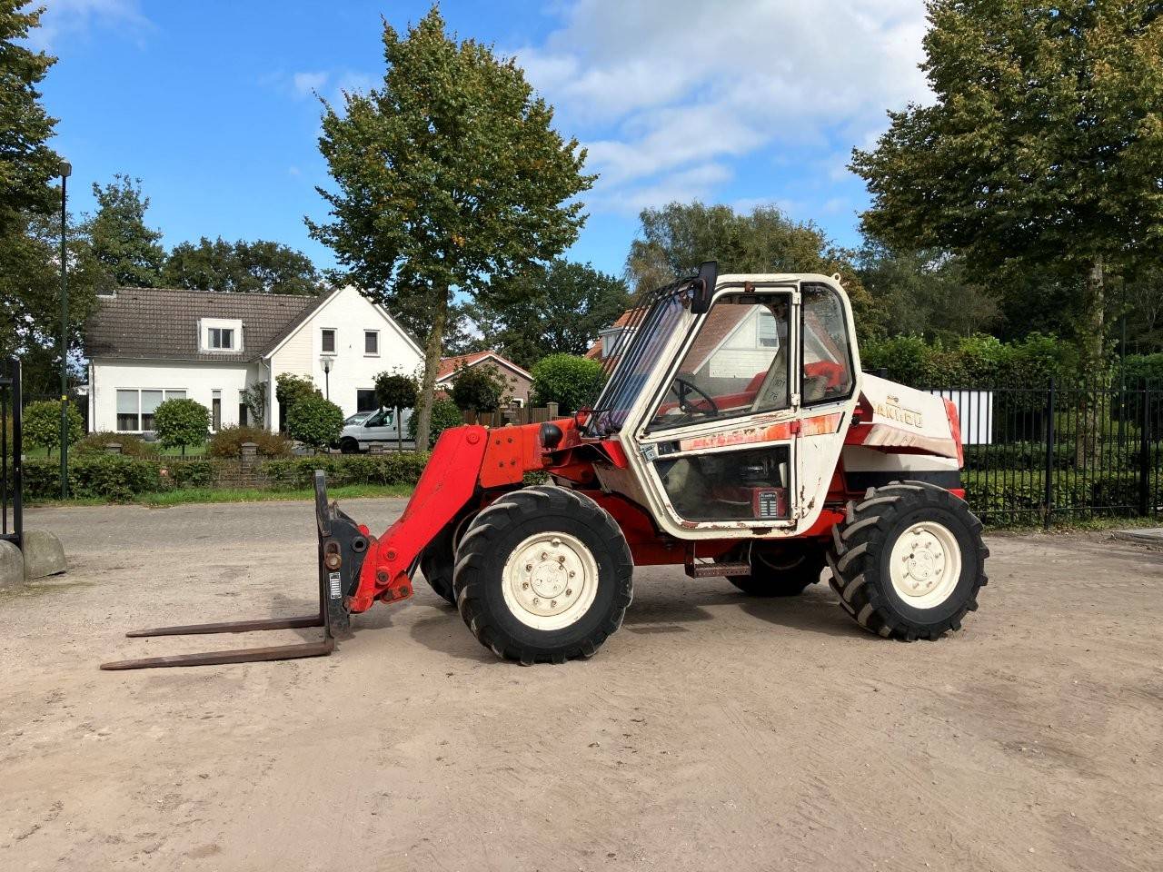 Manitou MLT 626 Diesel Telehandler 2600kg 5.8m 1991 image