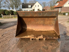 Volvo loading bed 