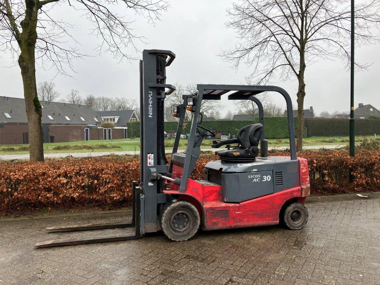 Forklift Nichiyu FBC 30PN Electric 3000kg image