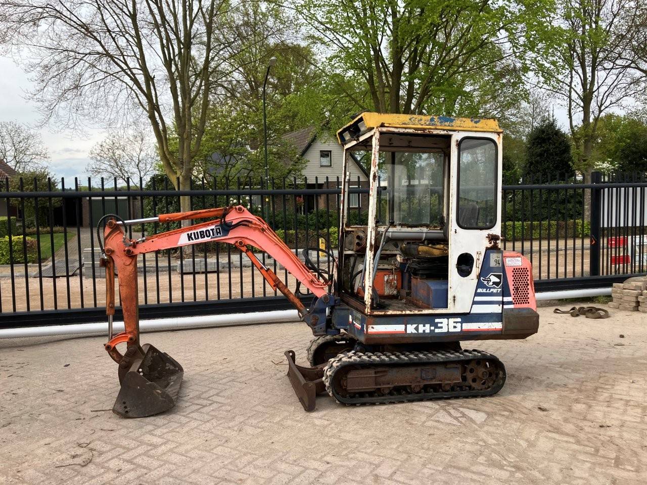 Mini excavator Kubota KH-36 Diesel image