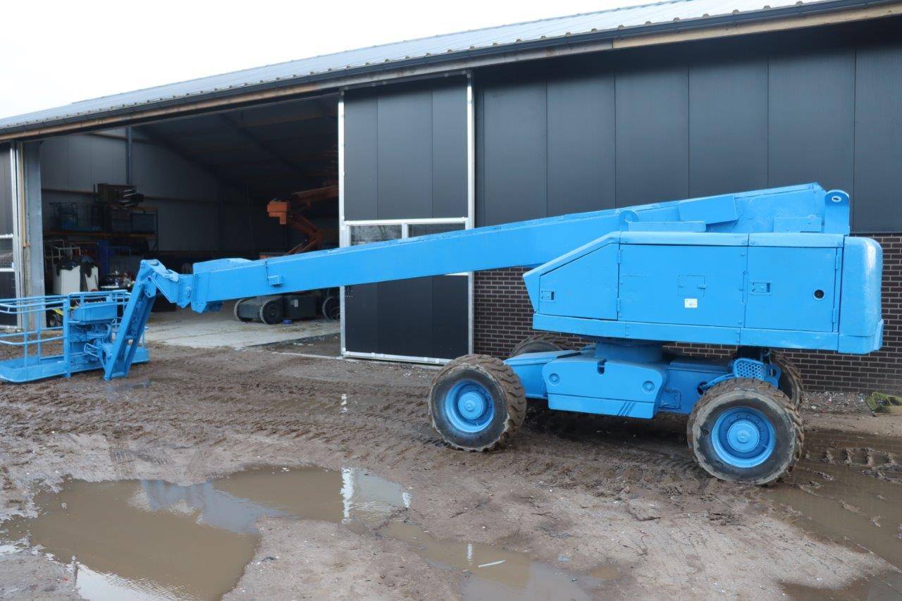 Telescopic boom lift Aichi SP21AJ Diesel 23.0m 2008 image