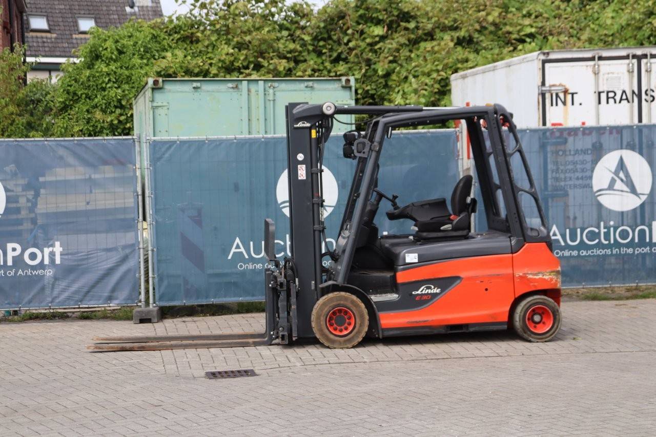 Forklift Linde E30L-01 Electric 3000kg 2018 image