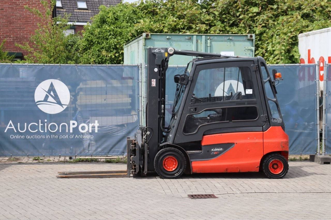 Forklift Linde E30L-01 Electric 3000kg 2012 image