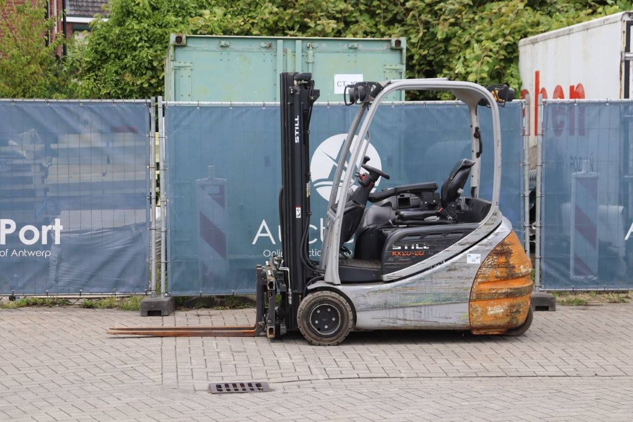Still RX20-20 Electric Forklift 2000kg 4.84m 2012 image