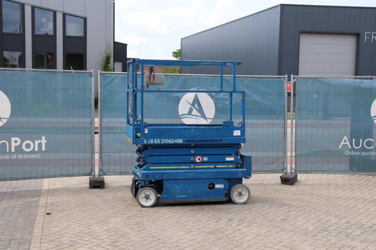 Scissor lift Skyjack SJIII-3219 Electric 8m image