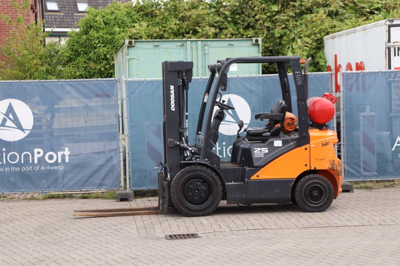 Doosan G25P-7 LPG Forklift 2500kg 4.73m 2019 image