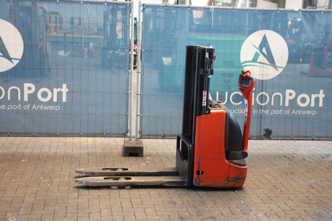 Stacker Linde L12 Electric 1200kg 2.0m 2015 image