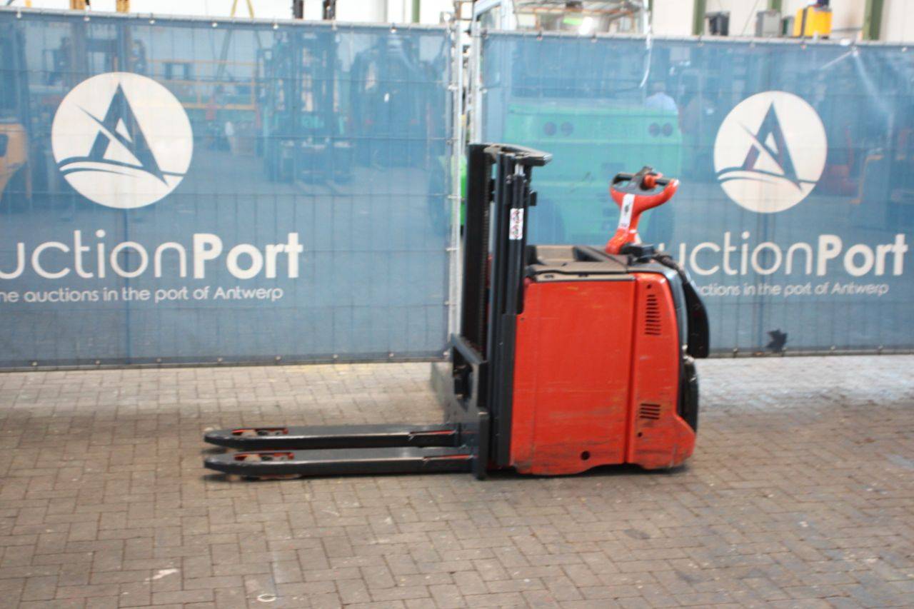 Stacker Linde D12 AP Electric 1200kg 2.01m 2020 image
