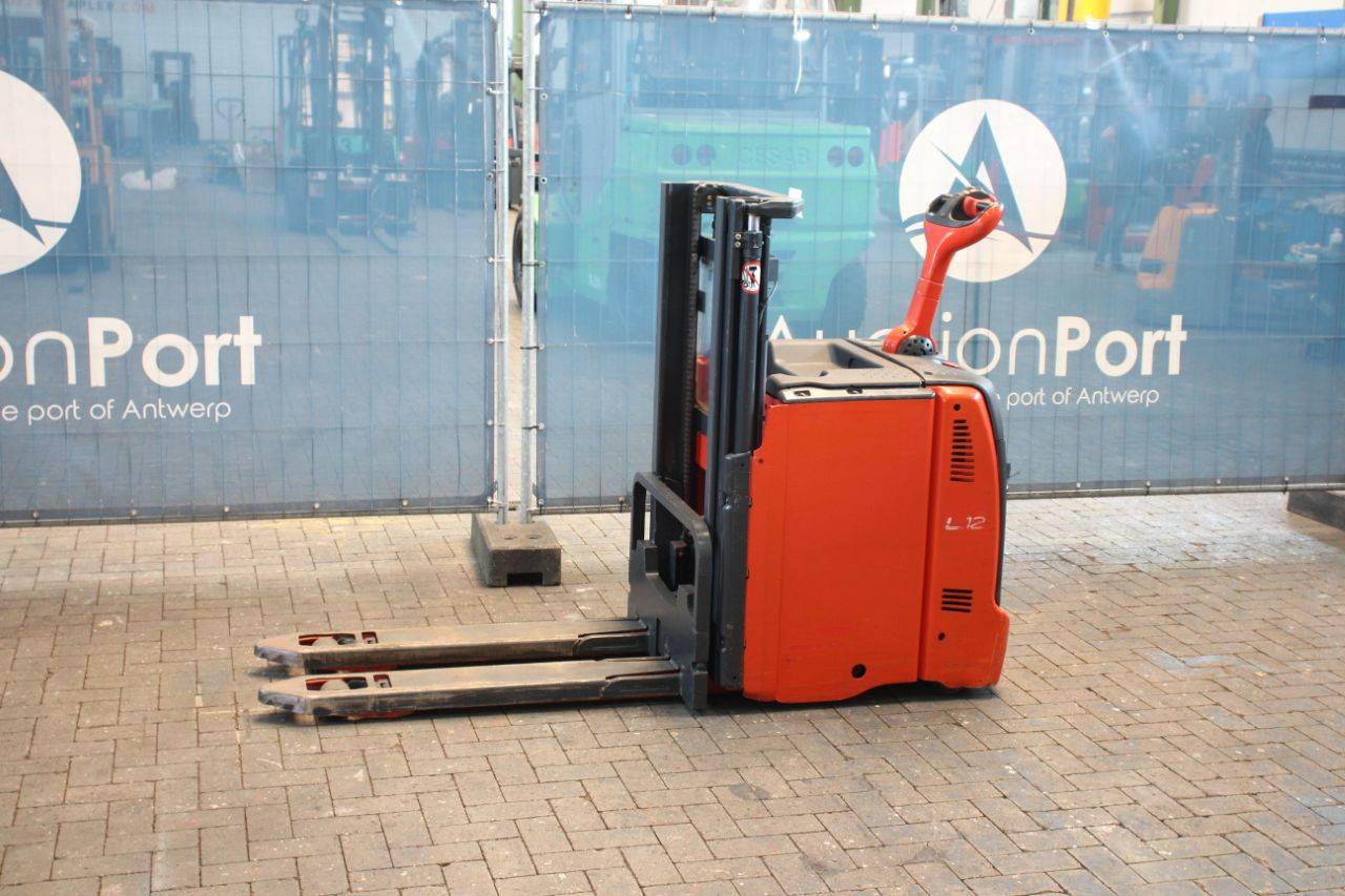 Stacker Linde L12 Electric 1200kg 2.0m 2008 image