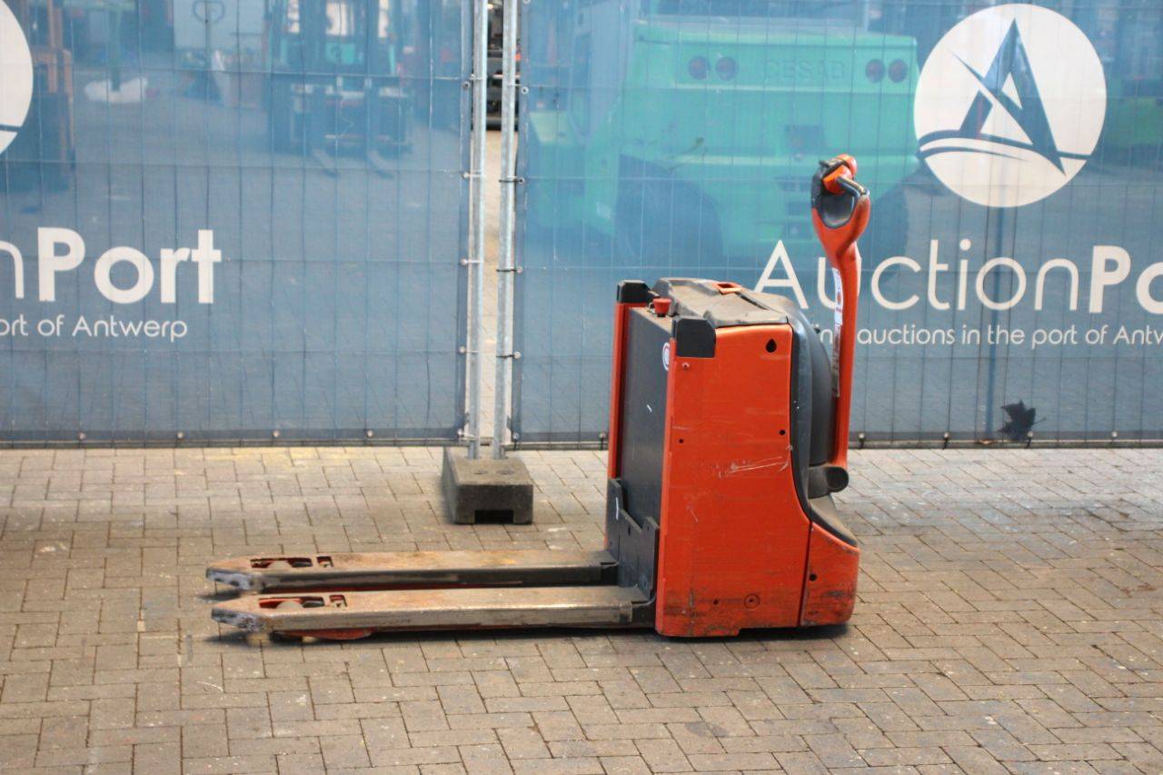 Pallet truck T16L Electric image