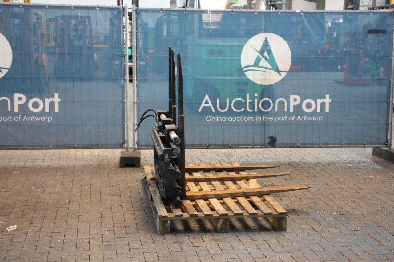 Automatic fork positioner Meyer image