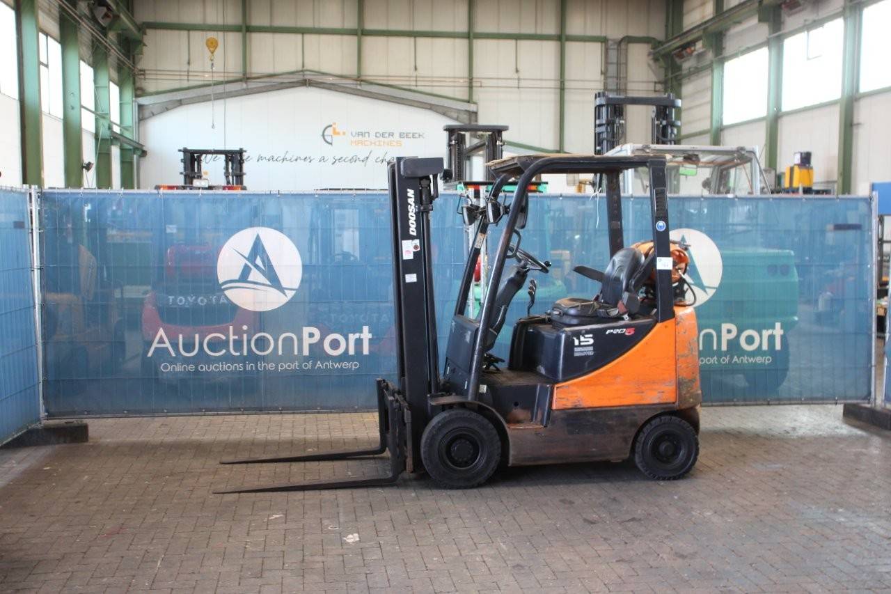 Forklift Doosan G15S-5 LPG 1350kg 3.3m 2007 image
