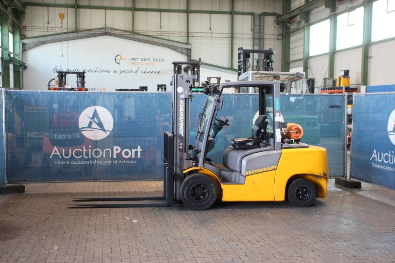 Forklift Jungheinrich TFG 435 LPG 3500kg 6.0m 2016 image