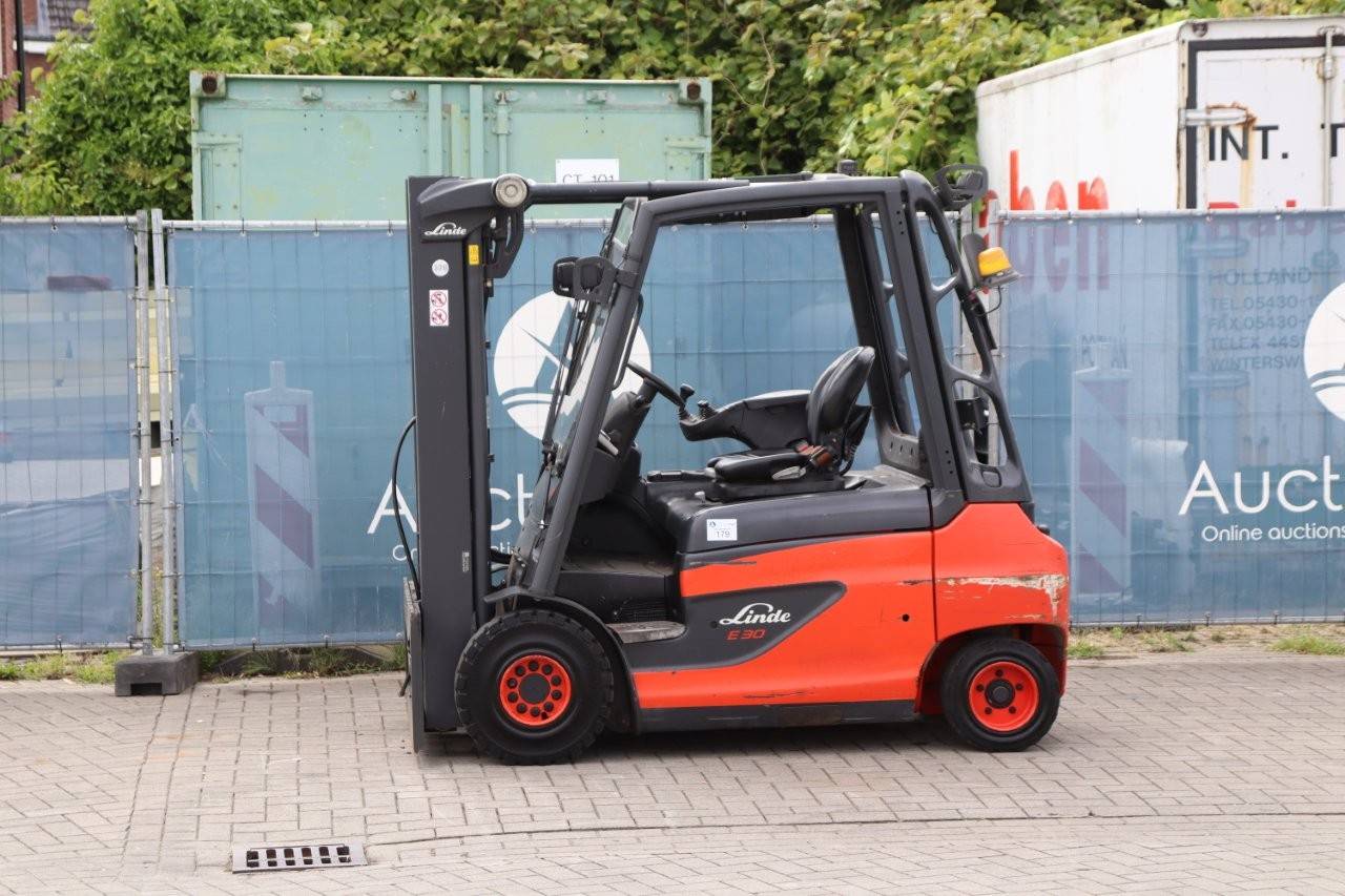 Forklift Linde E30-01 Electric 3000kg 2017 image