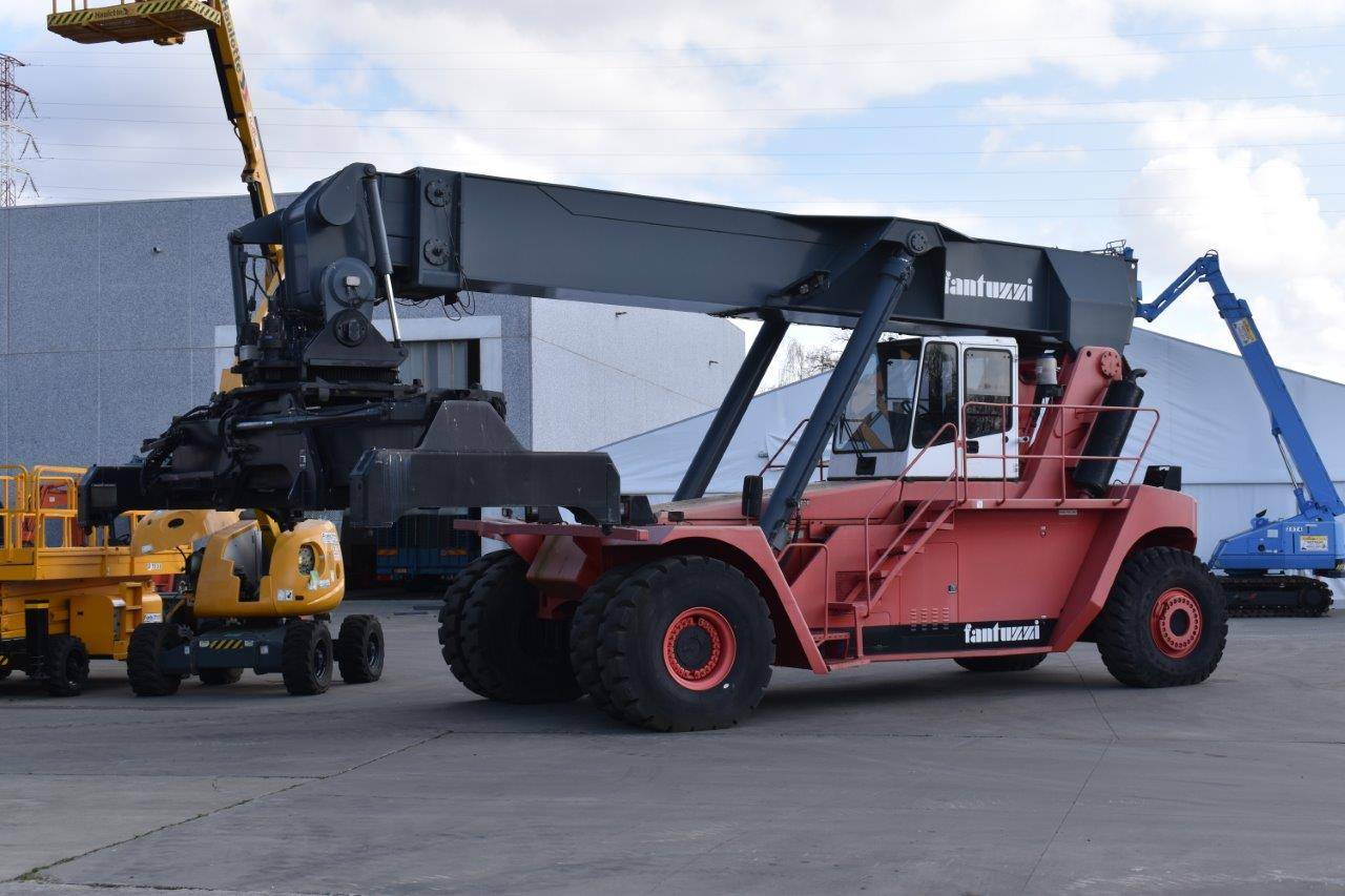 Stacker Fantuzzi Spreader 20/40 Diesel 45000kg image