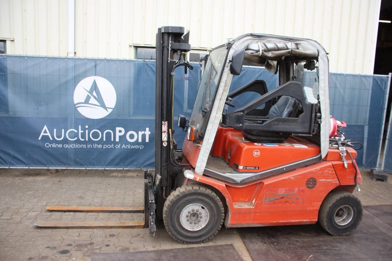Forklift BT CBG 25 LPG 2500kg 4.2m 2004 image