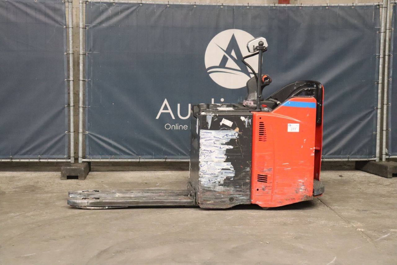 Pallet truck Fenwick Electric 2000kg 2019 image