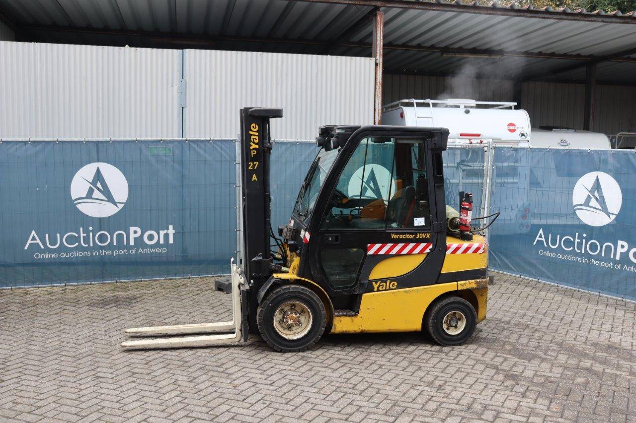 Forklift Yale GLP30VX LPG 2150kg 4.92m 2012 image