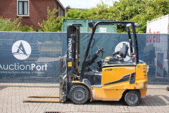Hyundai 25B-9 Electric Forklift 2500kg 3.3m 2017