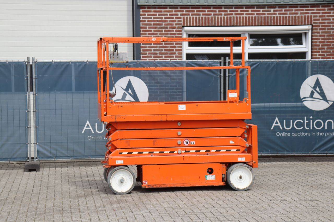 Scissor Lift Skyjack SJIII-3226 Electric 9.8m 2018 image