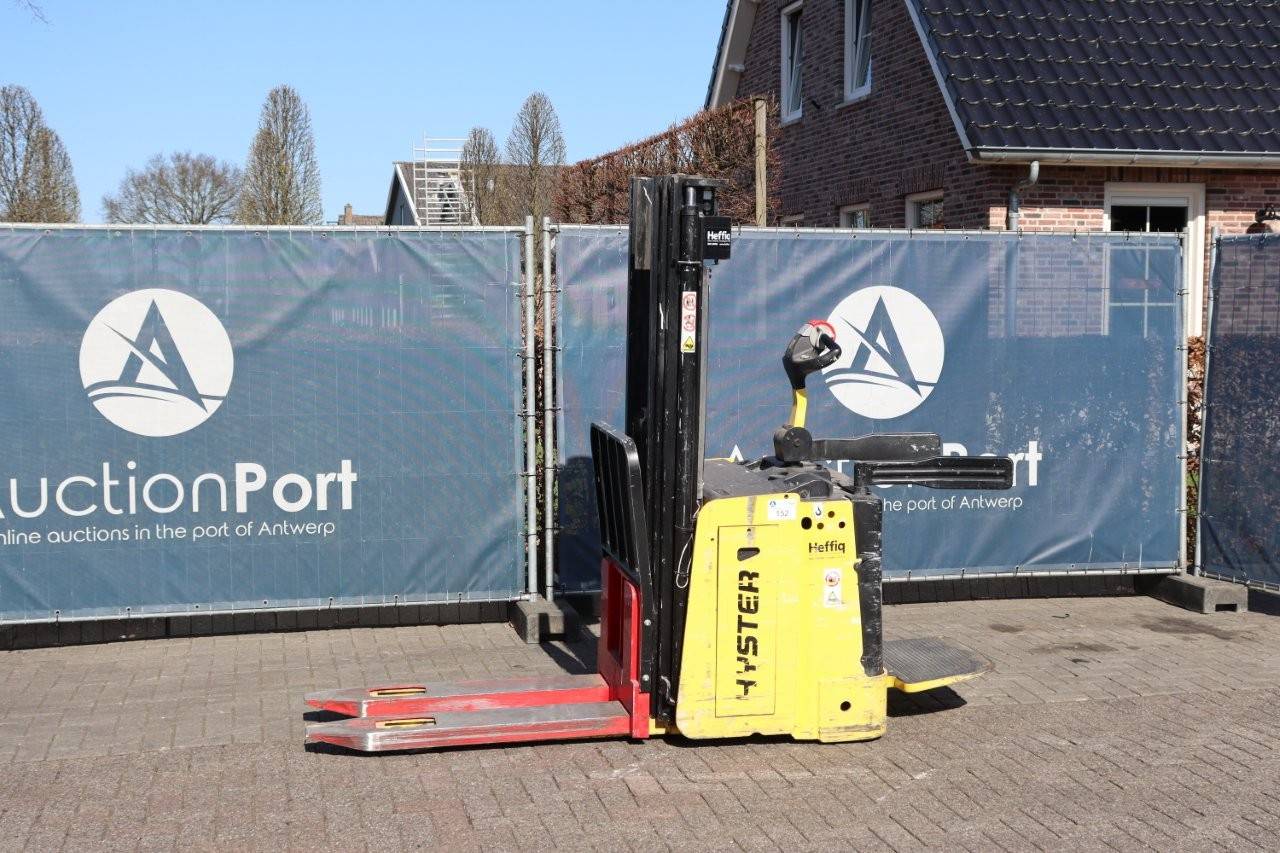 Hyster S1.5S Electric Stacker 1500kg 2018 image