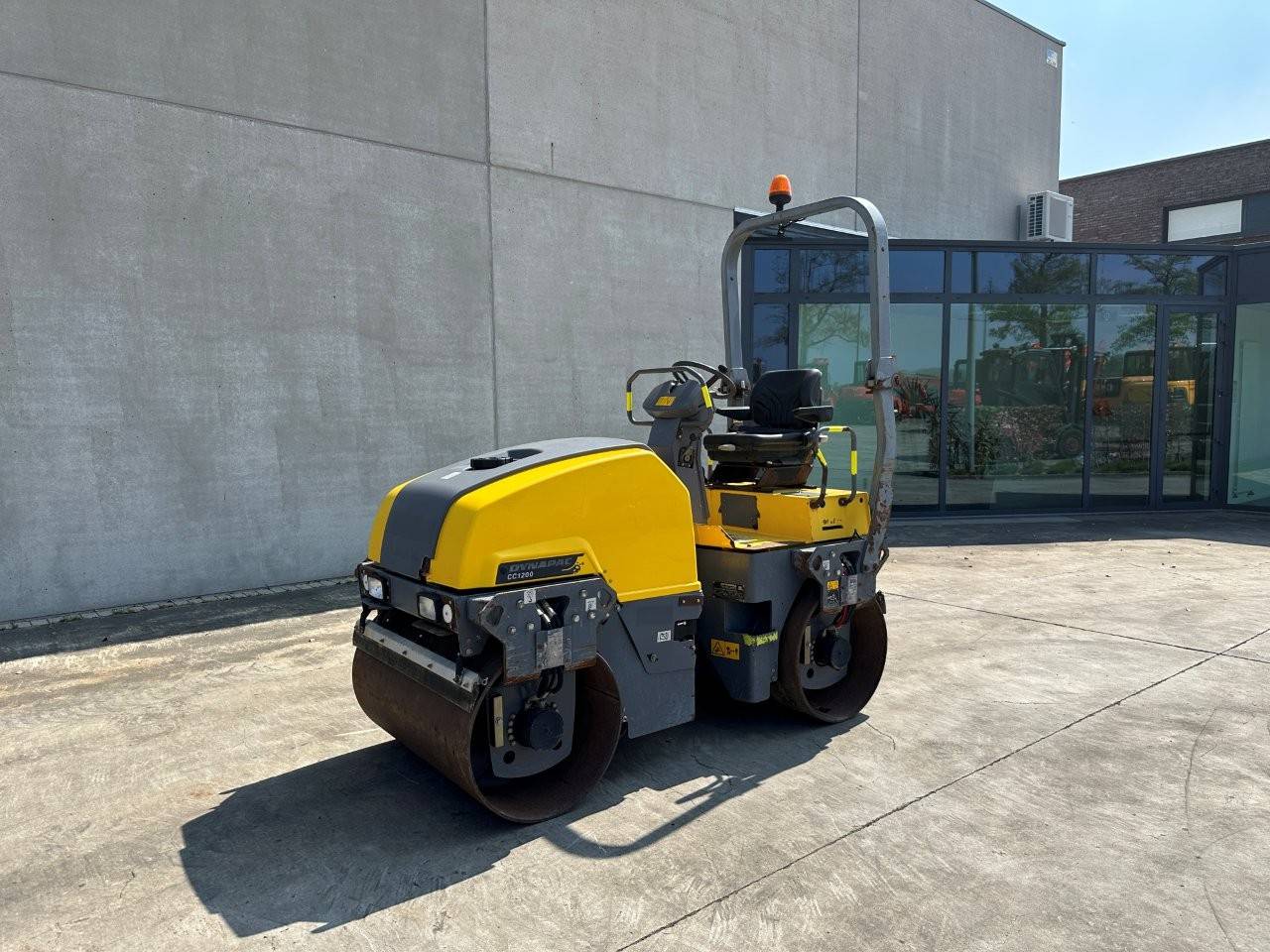 Tandem roller Dynapac CC1200 Diesel 2017 image