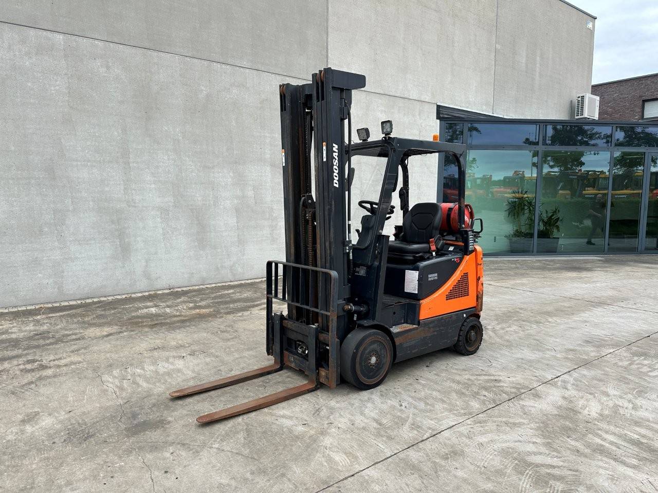 Forklift Doosan GC20E-5 LPG 2000kg 6010mm 2017 image