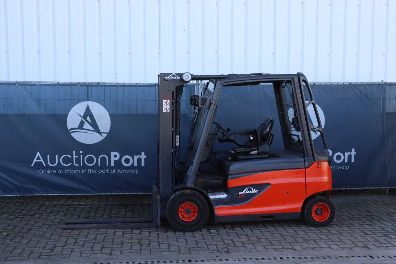 Forklift Linde E25 Electric 2500kg 7.0m image