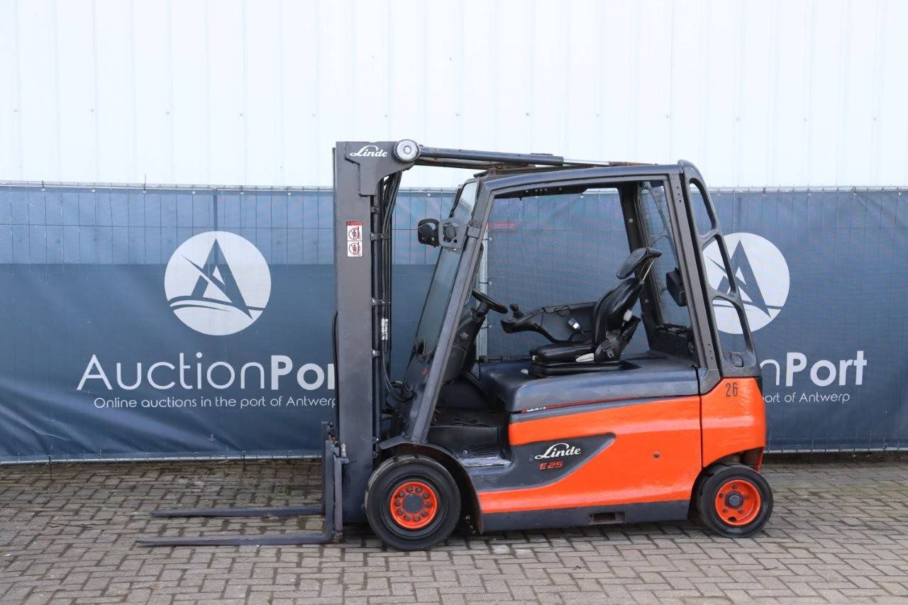 Forklift Linde E25L-01 Electric 2500kg 5.0m 2012 image