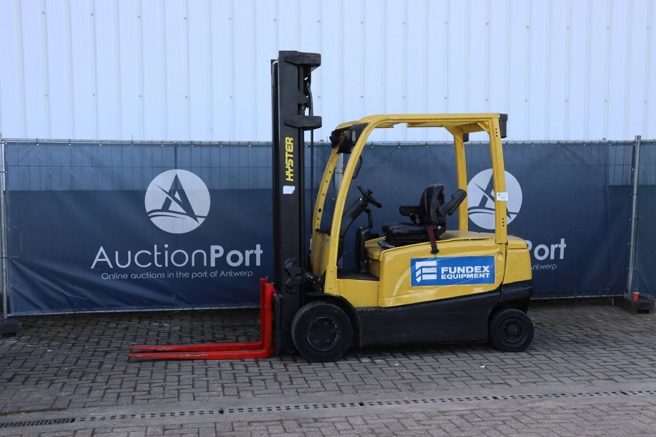 Forklift Hyster J3.0XN Electric 2890kg 4.1m 2015 image
