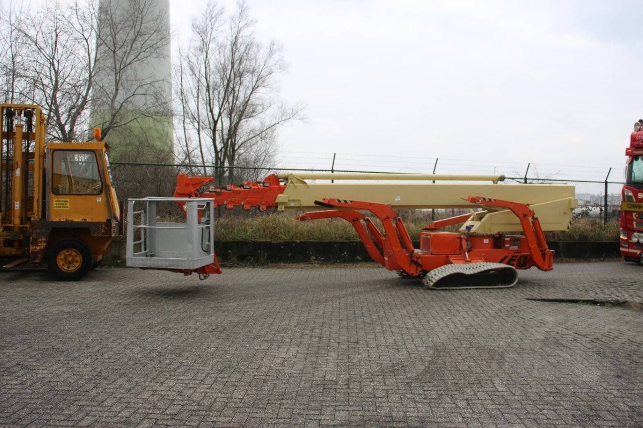 Telescopic boom lift Teupen LEO 36 T Diesel 35.50m image